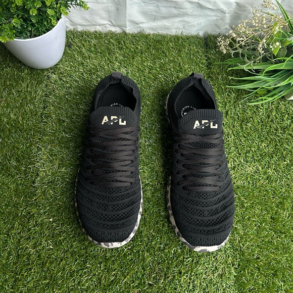 APL ATHLETIC PROPULSION LABS women TECHLOOM WAVE IN BLACK/Asteroid /Leopard 
9.5 - Picture 11 of 16